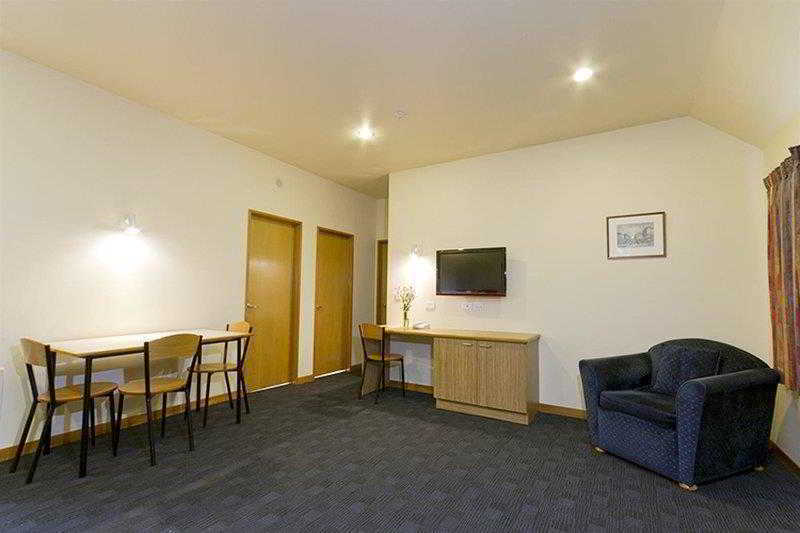 Asure Christchurch Classic Motel & Apartments Екстериор снимка
