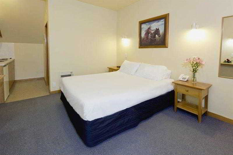 Asure Christchurch Classic Motel & Apartments Екстериор снимка