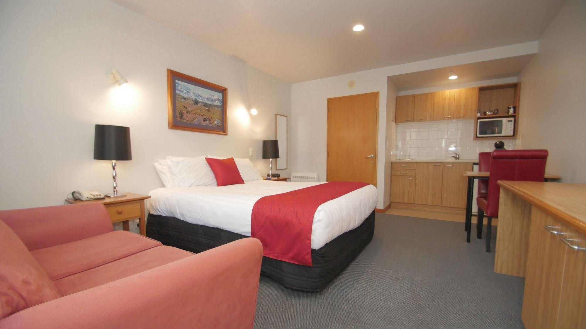 Asure Christchurch Classic Motel & Apartments Екстериор снимка