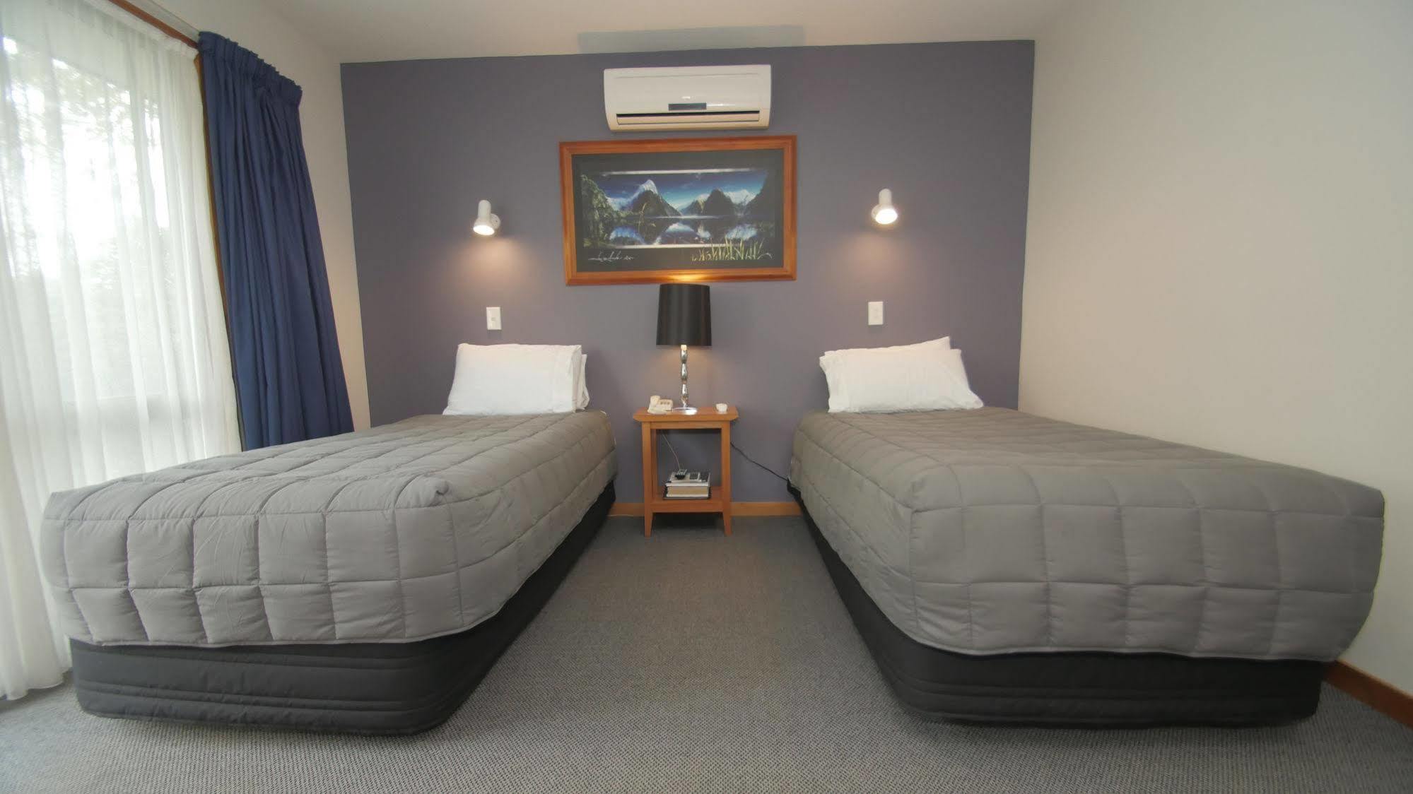 Asure Christchurch Classic Motel & Apartments Екстериор снимка