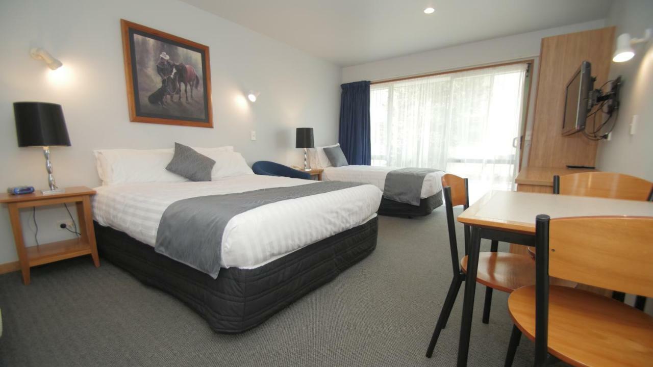 Asure Christchurch Classic Motel & Apartments Екстериор снимка