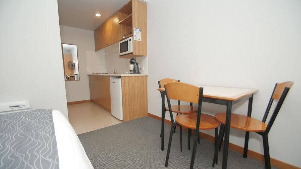 Asure Christchurch Classic Motel & Apartments Екстериор снимка